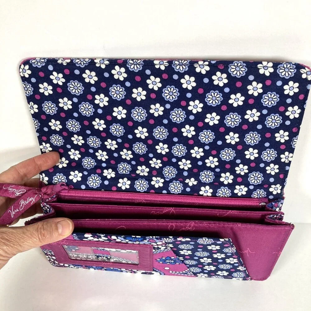 Vera Bradley Paisley Floral Large Travel Wallet Colorful "Boysenberry"‎ Pattern - Picture 4 of 7
